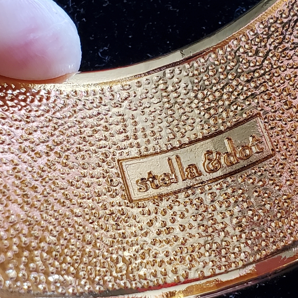 Stella and Dot Bello leather snakeskin bracelet - Picture 7 of 13